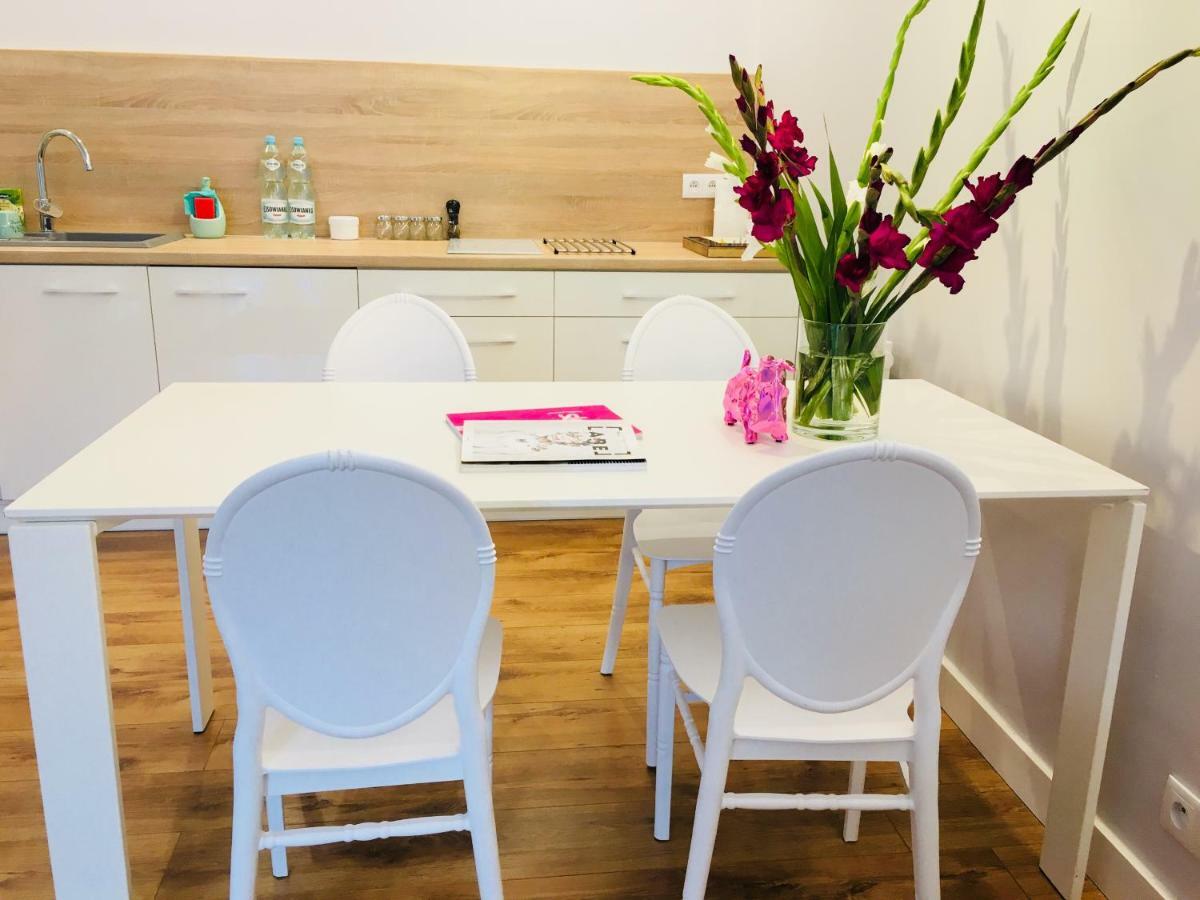 Piper Zajezdnia White Apartment พอซนาน ภายนอก รูปภาพ